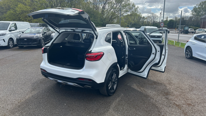 MG Hs 1.5 T-GDI PHEV Exclusive 5dr Auto Hatchback